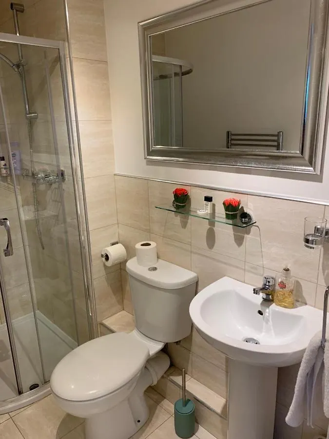 4 Bed Duplex Apartment, Belfast 0*,  United Kingdom