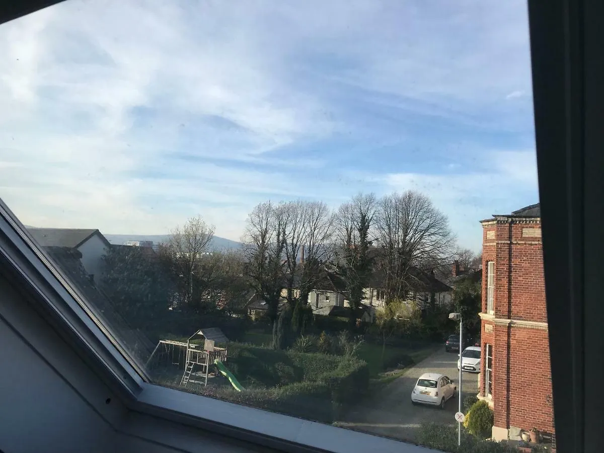 4 Bed Duplex Apartment, Belfast United Kingdom
